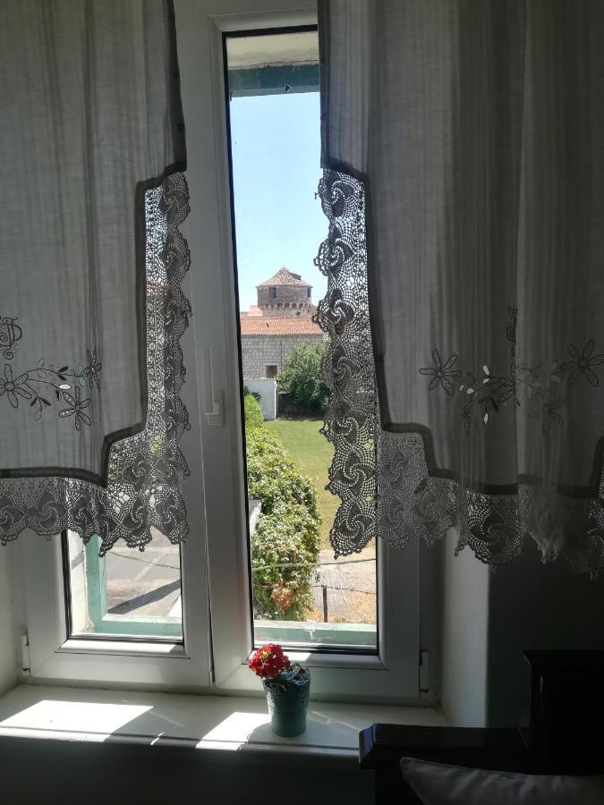 Kaštela Dida Roko, Rustikalni Apartman S Terasom מראה חיצוני תמונה