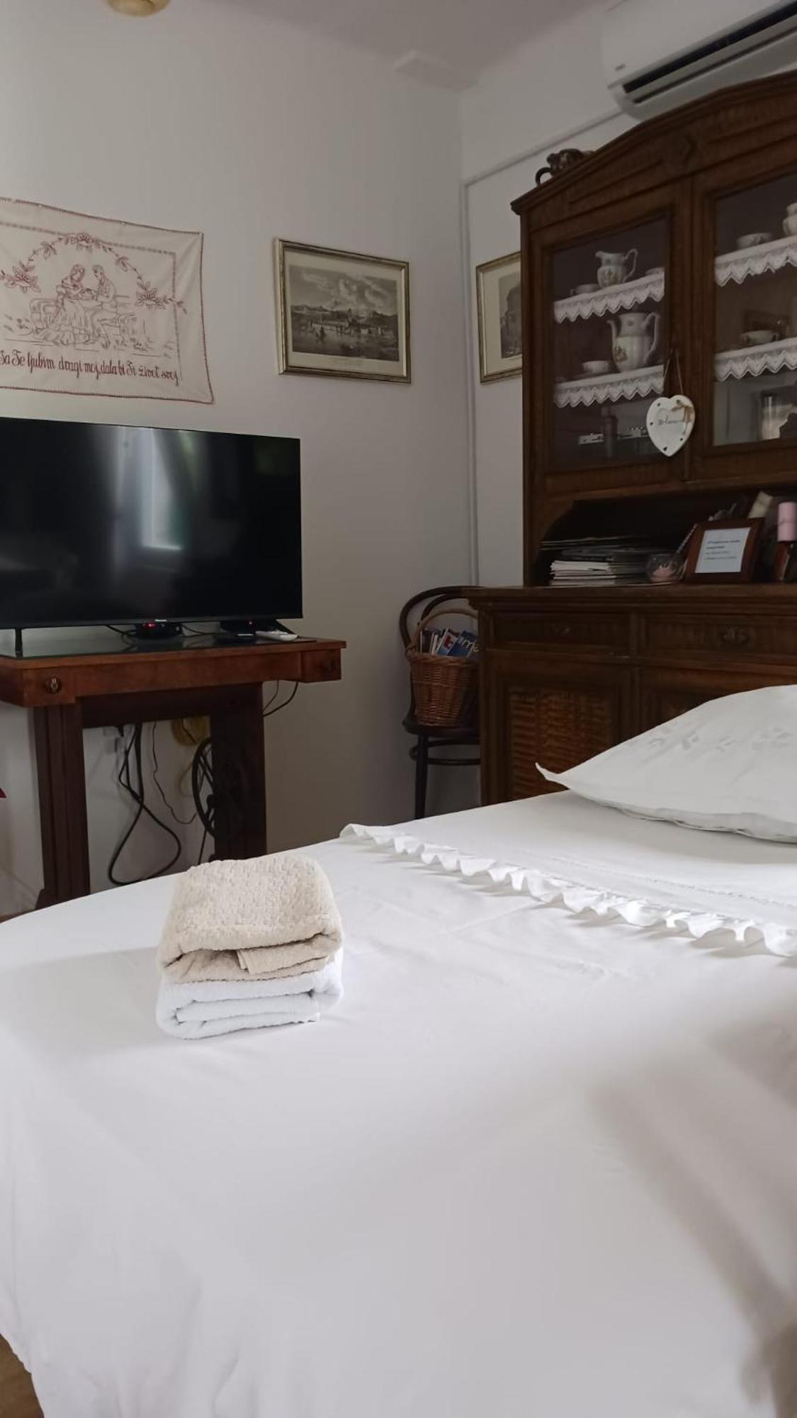 Kaštela Dida Roko, Rustikalni Apartman S Terasom מראה חיצוני תמונה